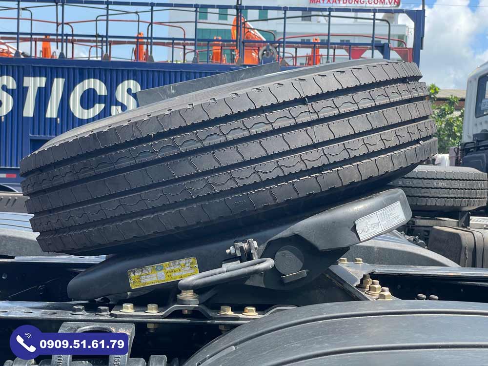 Giá xe đầu kéo FAW 2 cầu JH6 (460HP) nhập khẩu